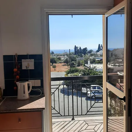 1 Bedroom Flat On The 2nd Floor Apartment *