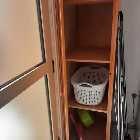 1 Bedroom Flat On The 2nd Floor Apartment *